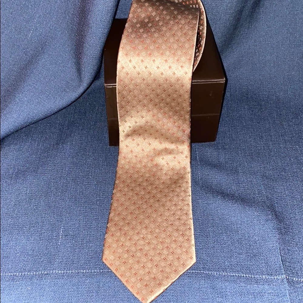 DKNY TIE